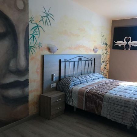 Hospedaje Y Hotel O Camino О-Барко-де-Вальдеоррас Экстерьер фото