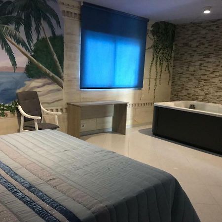 Hospedaje Y Hotel O Camino О-Барко-де-Вальдеоррас Экстерьер фото