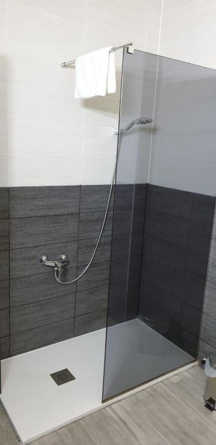Hospedaje Y Hotel O Camino О-Барко-де-Вальдеоррас Экстерьер фото
