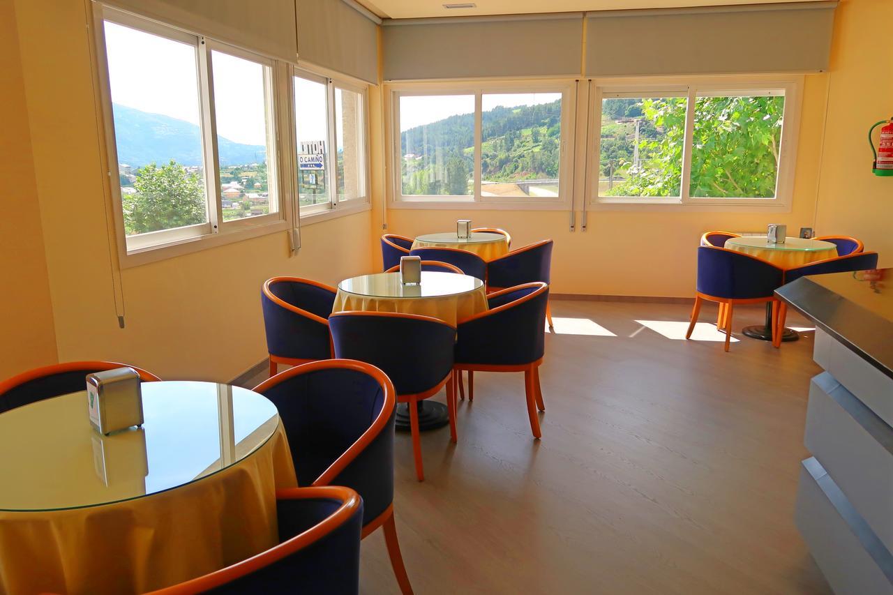 Hospedaje Y Hotel O Camino О-Барко-де-Вальдеоррас Экстерьер фото