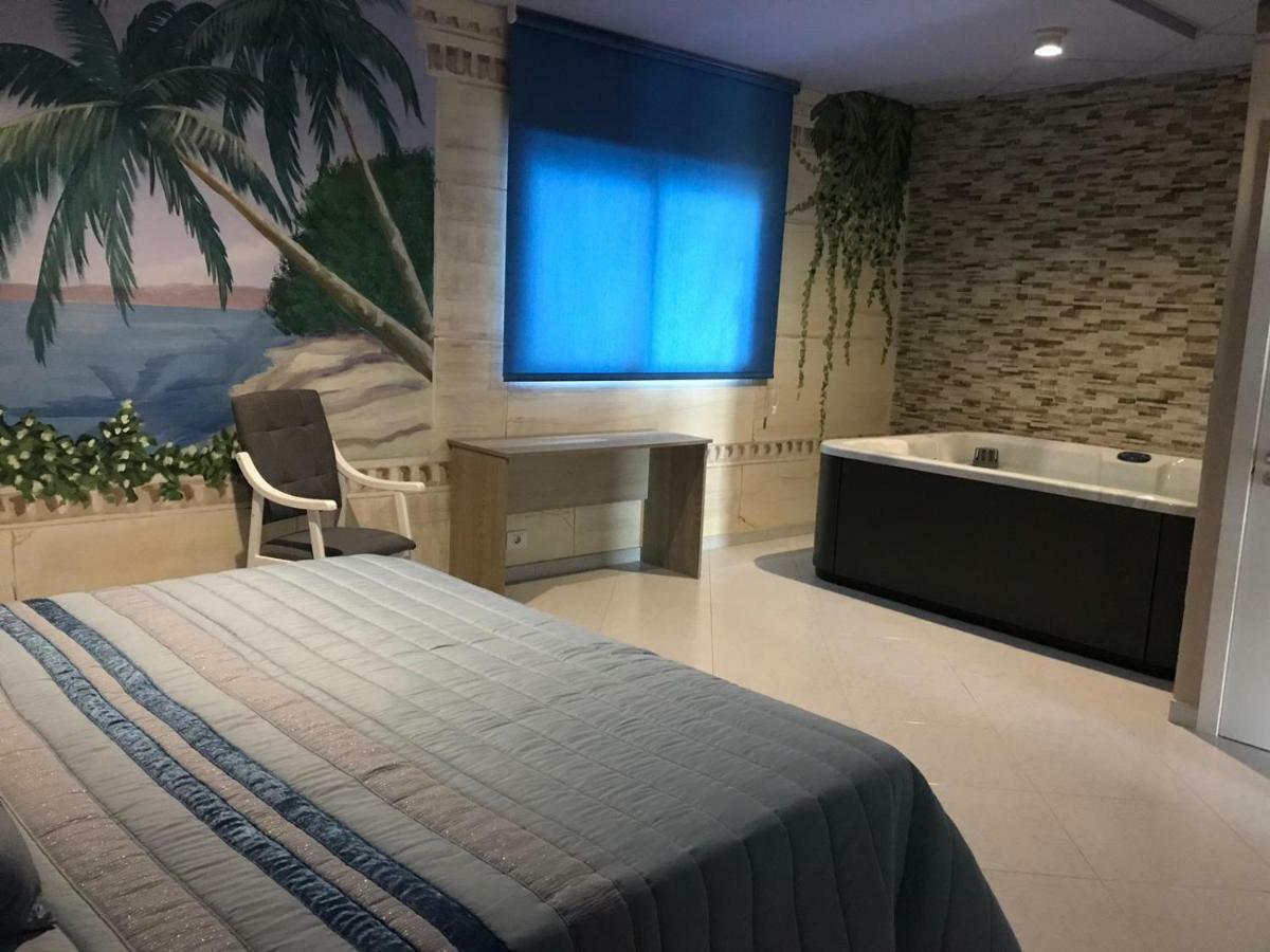 Hospedaje Y Hotel O Camino О-Барко-де-Вальдеоррас Экстерьер фото